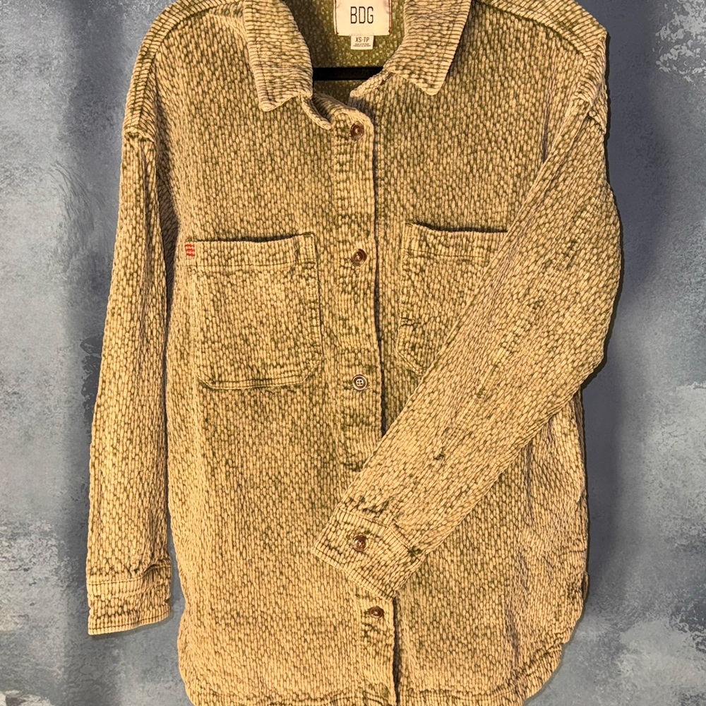 Urban Outfitters — BDG Serena Corduroy Shirt Jacket